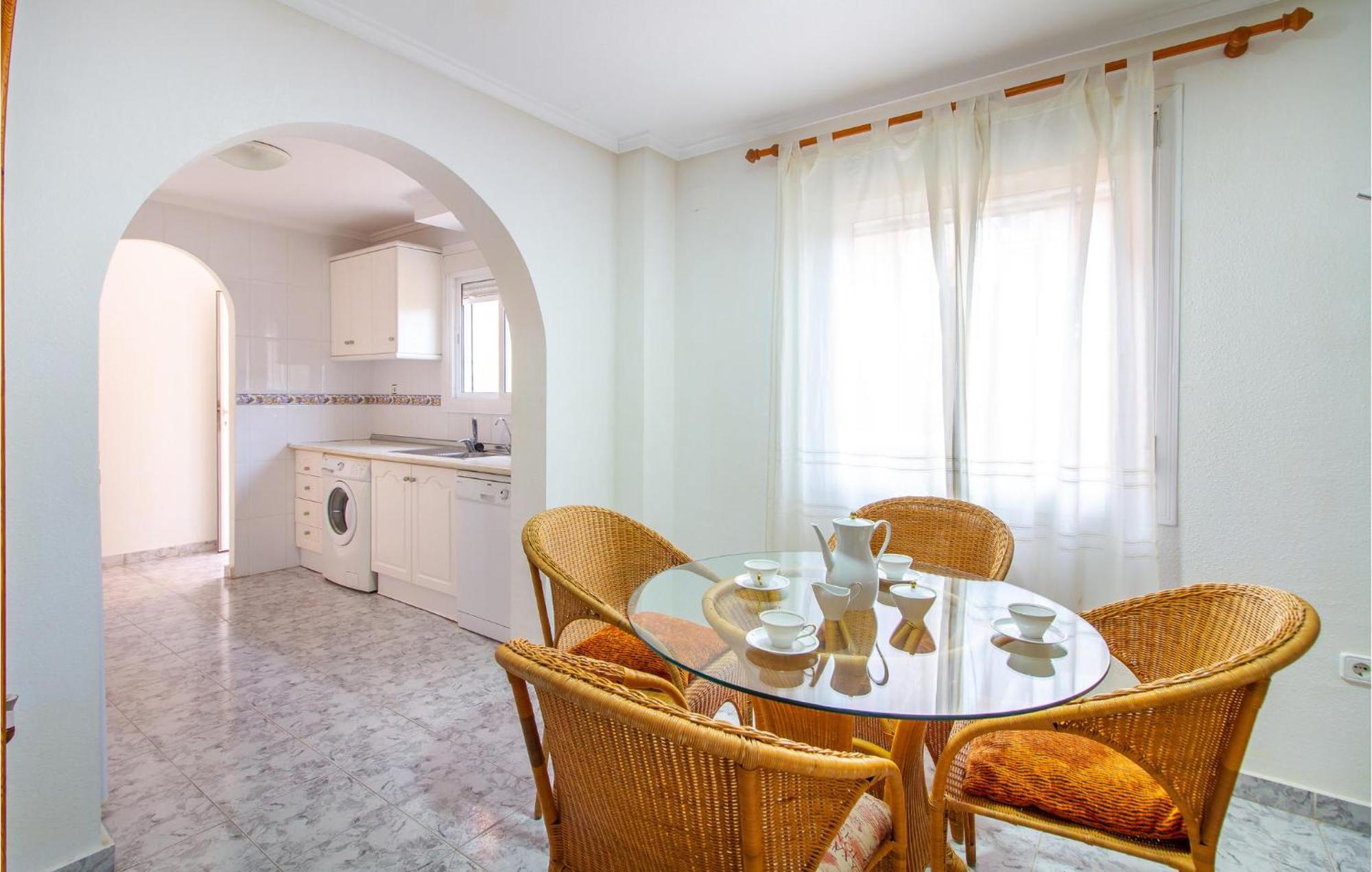 Beautiful Home In Gran Alacant With Kitchen Санта Пола Экстерьер фото