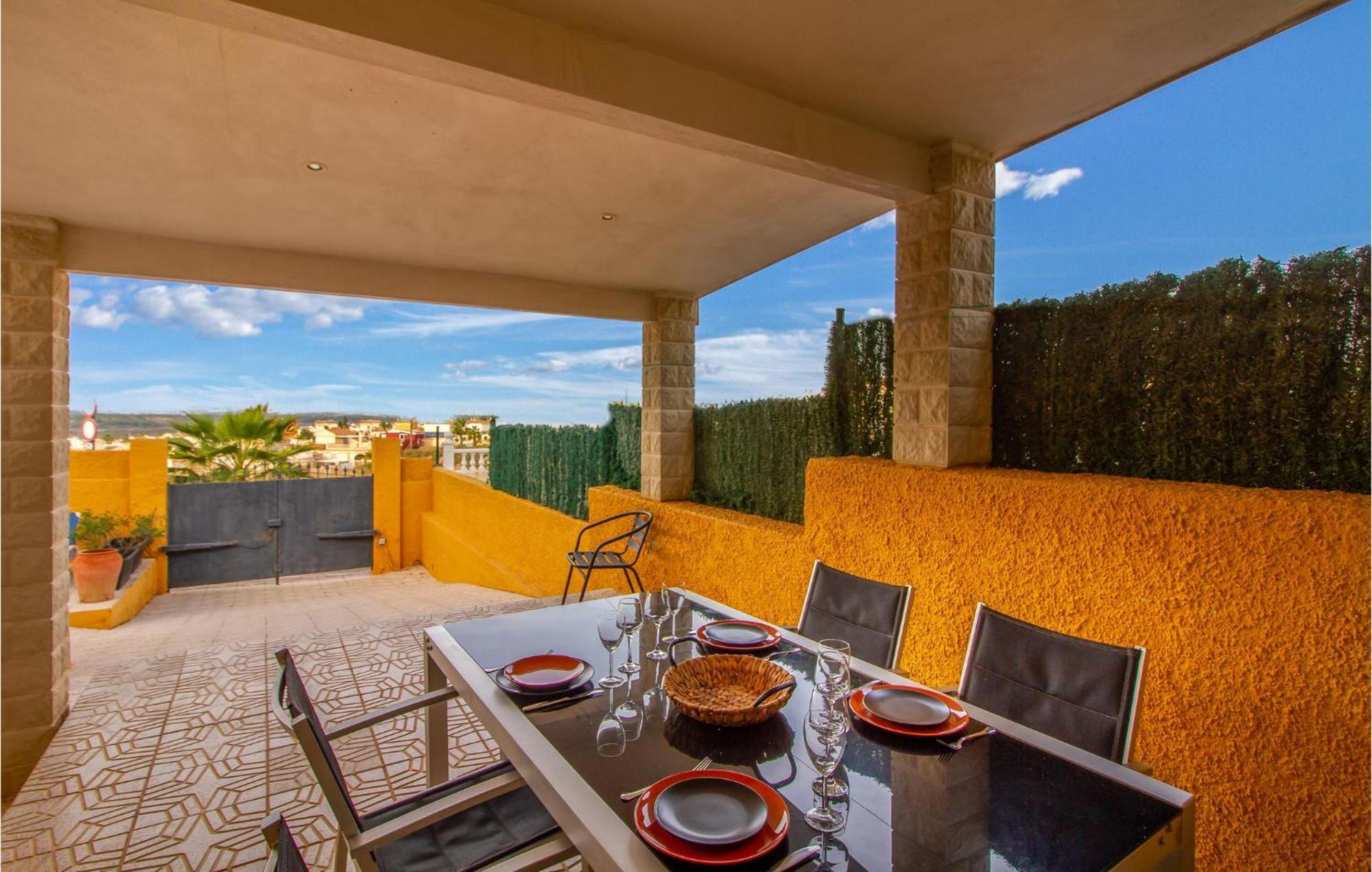 Beautiful Home In Gran Alacant With Kitchen Санта Пола Экстерьер фото